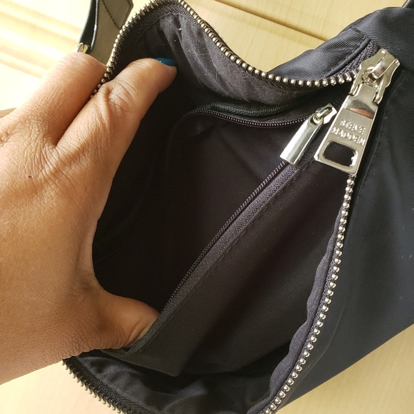 Steve Madden black fenny pack - Picture 4 of 7